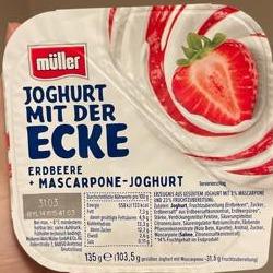 Zdjęcia - Joghurt mit der ecke erdbeere + mascarpone - joghurt Müller