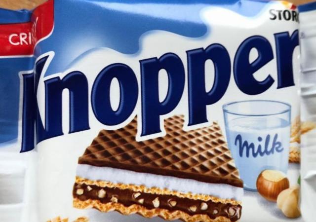 Zdjęcia - Wafelek mleczno-orzechowy Knoppers