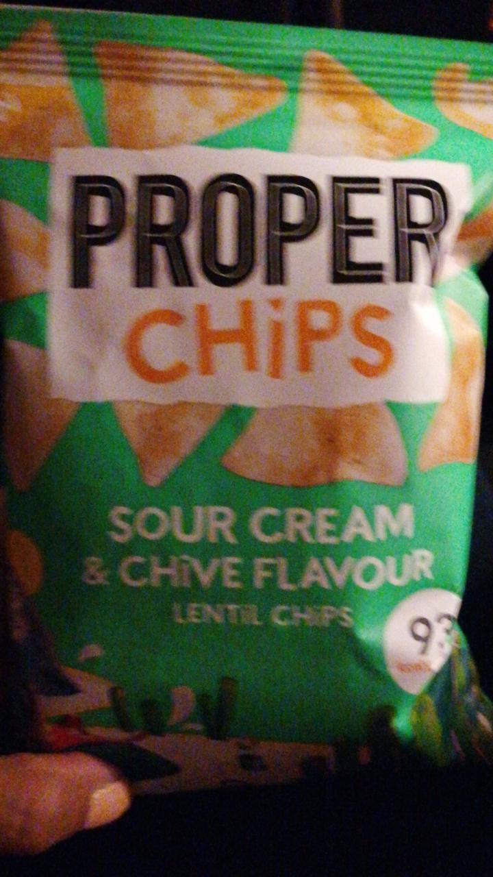 Zdjęcia - Sour cream & chvie flavour lentil chips Proper chips