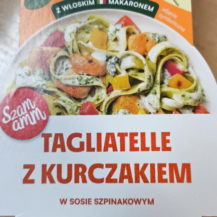 Zdjęcia - Tagliatelle z kurczakiem w sosie szpinakowym Szamamm