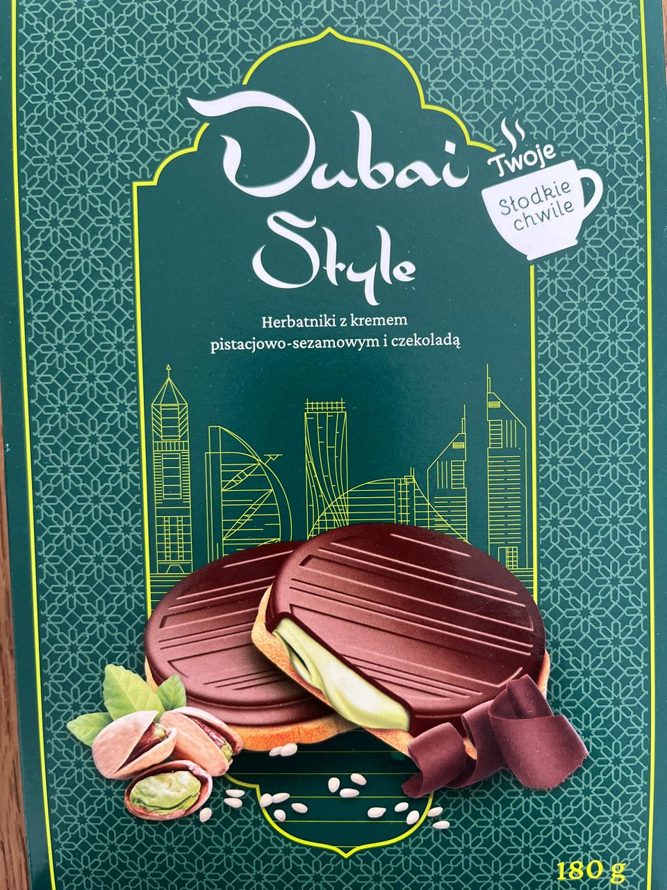 Zdjęcia - Dubai style herbatniki z kremem pistacjowo sezamowym i czekoladą Twoje Słodkie Chwile