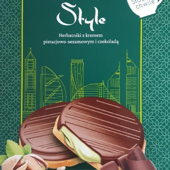 Zdjęcia - Dubai style herbatniki z kremem pistacjowo sezamowym i czekoladą Twoje Słodkie Chwile