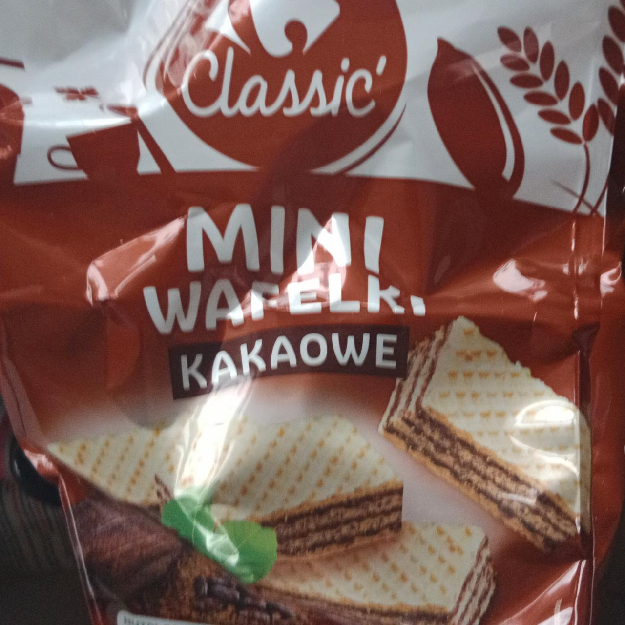 Zdjęcia - MIni wafelki kakaowe Carrefour Classic