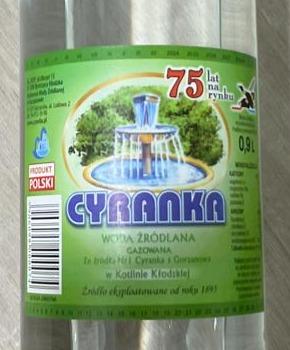 Zdjęcia - Woda źródlana gazowana Cyranka