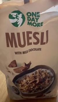 Zdjęcia - Muesli with milk chocolate OneDayMore