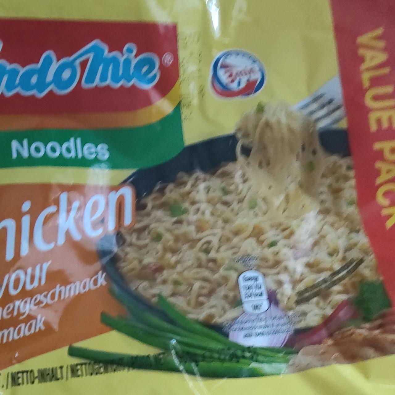 Zdjęcia - Noodles chicken Indo lnie