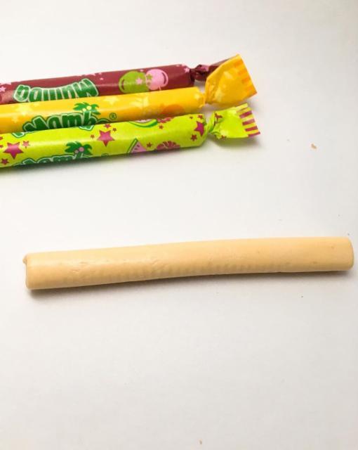 Zdjęcia - Mamba Magic Sticks Gumy rozpuszczalne o smakach owocowych 150 g