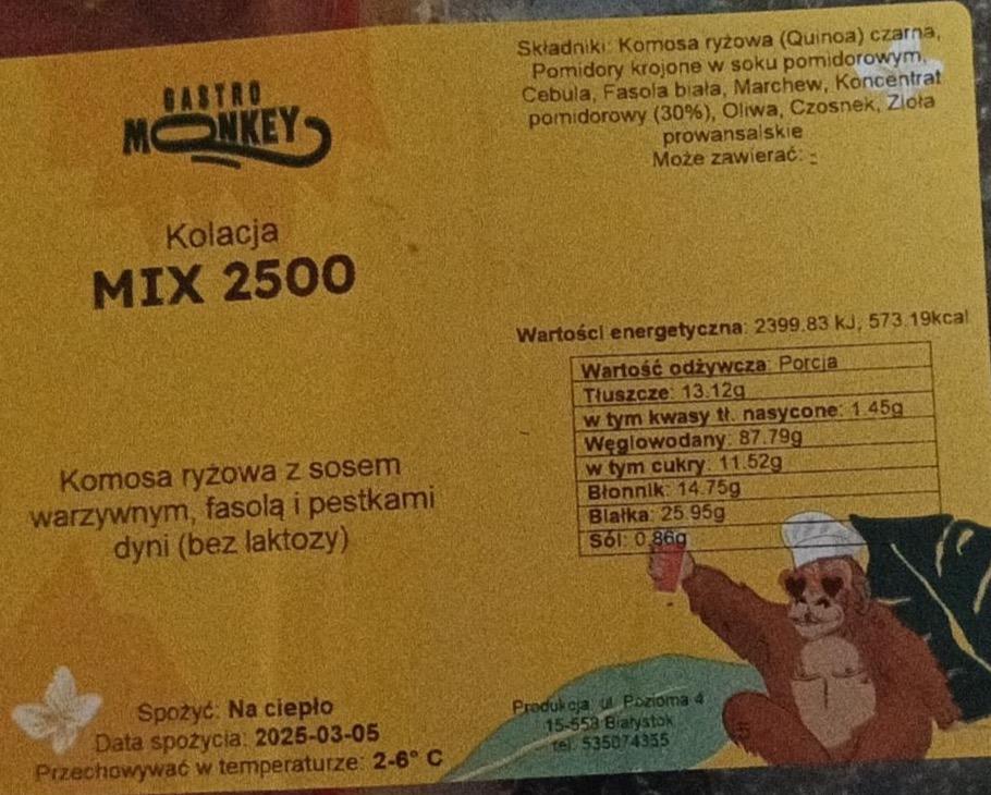 Zdjęcia - Komosa ryżowa z sosem warzywnym fasolą i pestkami dyni Bistro Monkey