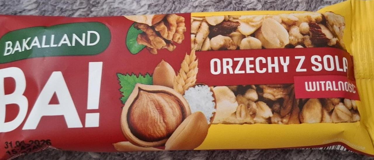 Zdjęcia - BAton orzechy z solą Bakalland Ba!