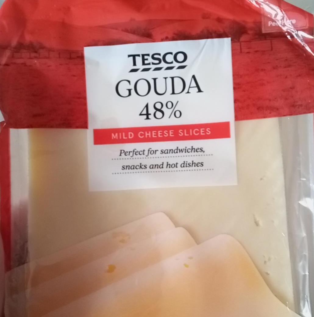 Zdjęcia - Gouda 48% mild cheese slices Tesco