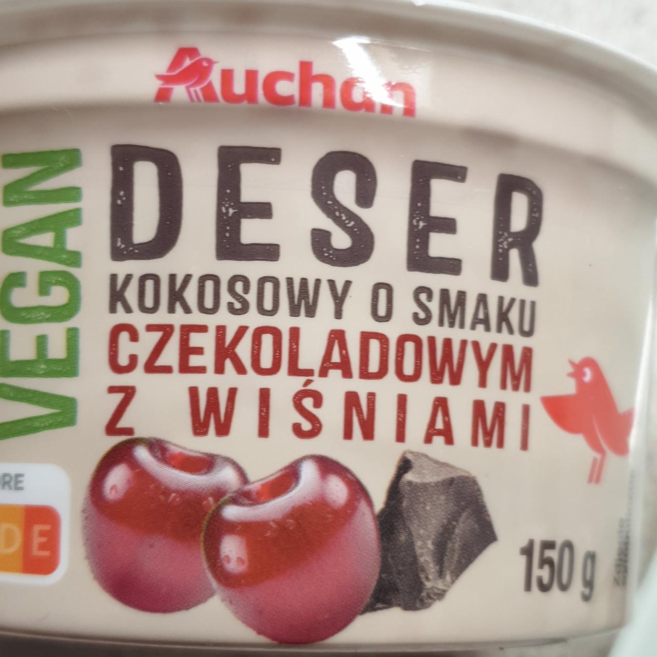 Zdjęcia - Deser kokosowy o smaku czekoladowym z wiśniami Auchan