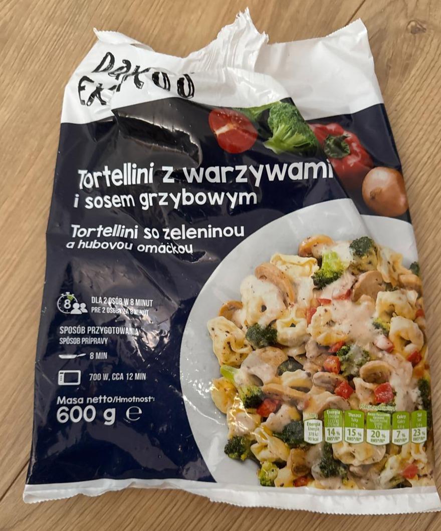 Zdjęcia - Tortellini z warzywami i sosem grzybowym Danie Express