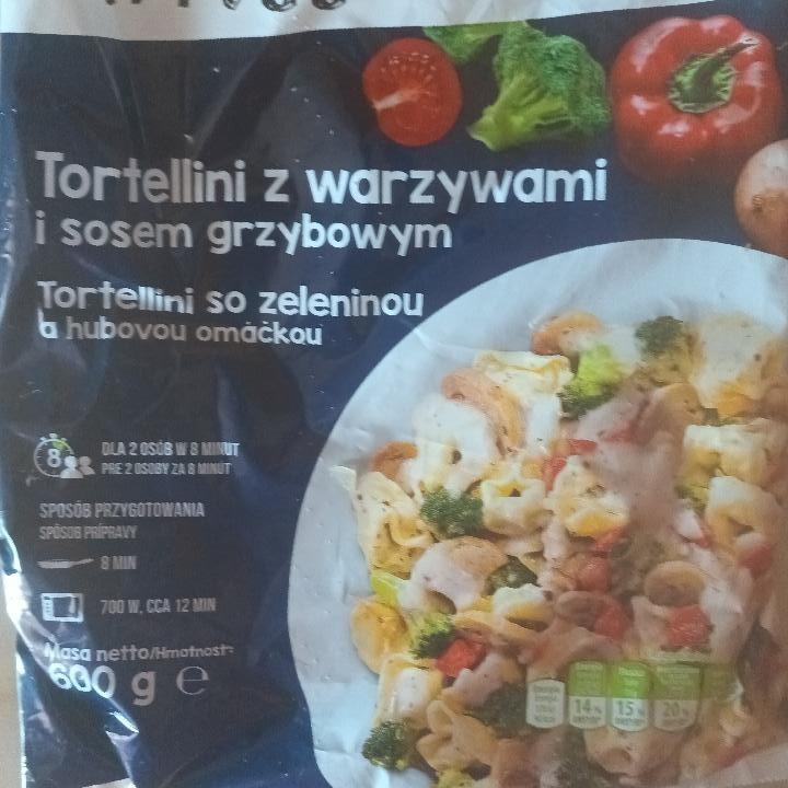 Zdjęcia - Tortellini z warzywami i sosem grzybowym Danie Express